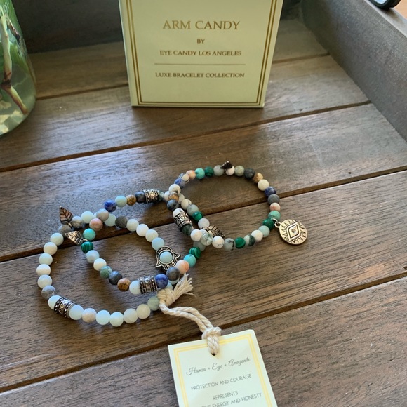 Beautiful beaded positive energy bracelet set - Picture 2 of 8